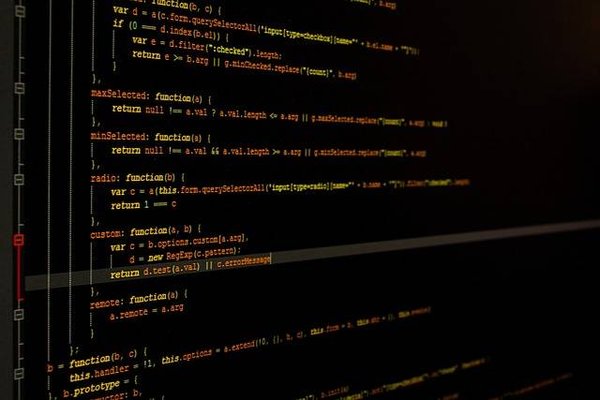Décrypter les différences entre Python, Java et C++